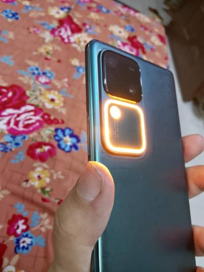 Vivo V30 12Gb / Exchange hojga V40 k sth cash duga Sath Uper k