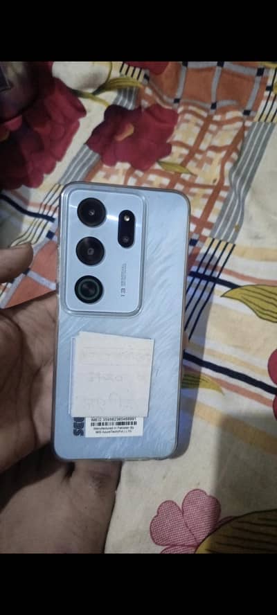 good condition 10 by 10 9 months guarantee