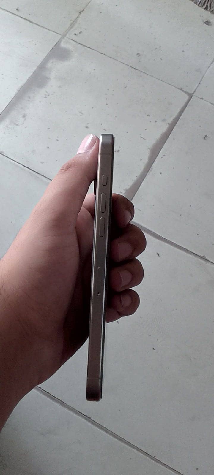Apple iPhone 15 Pro Max back changed 4