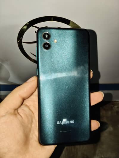 Samsung Mobile A04 4/64 complete box and charger condition 10/10