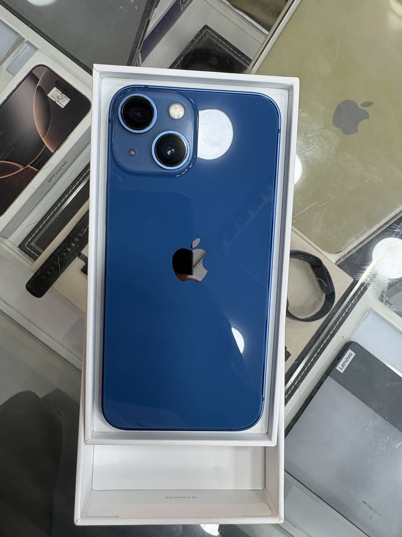 iPhone 13 mini 0