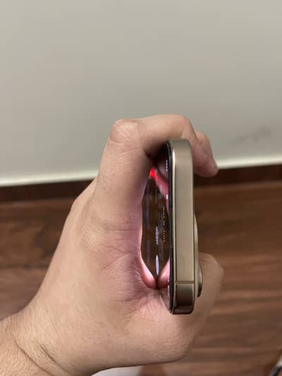 Apple iPhone 16 Pro