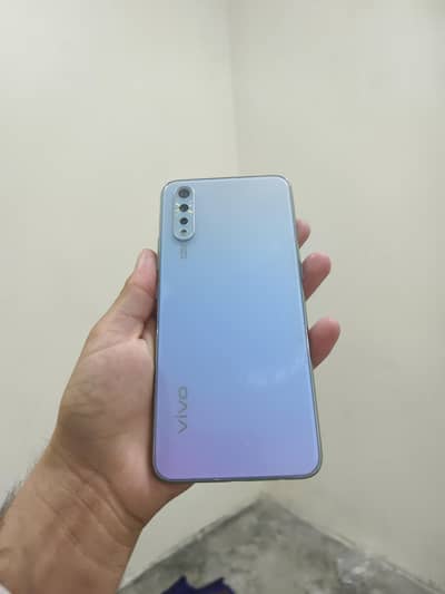 Vivo S1