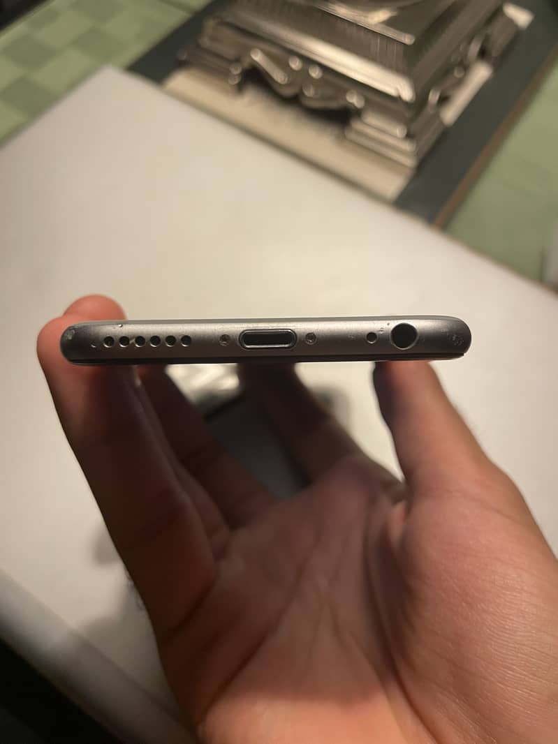 Apple iPhone 6 5