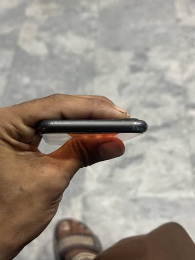 Apple iPhone 11 water pack 64 gb