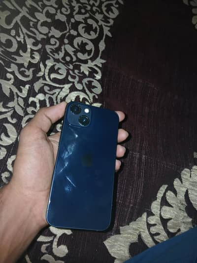 Apple iPhone 13