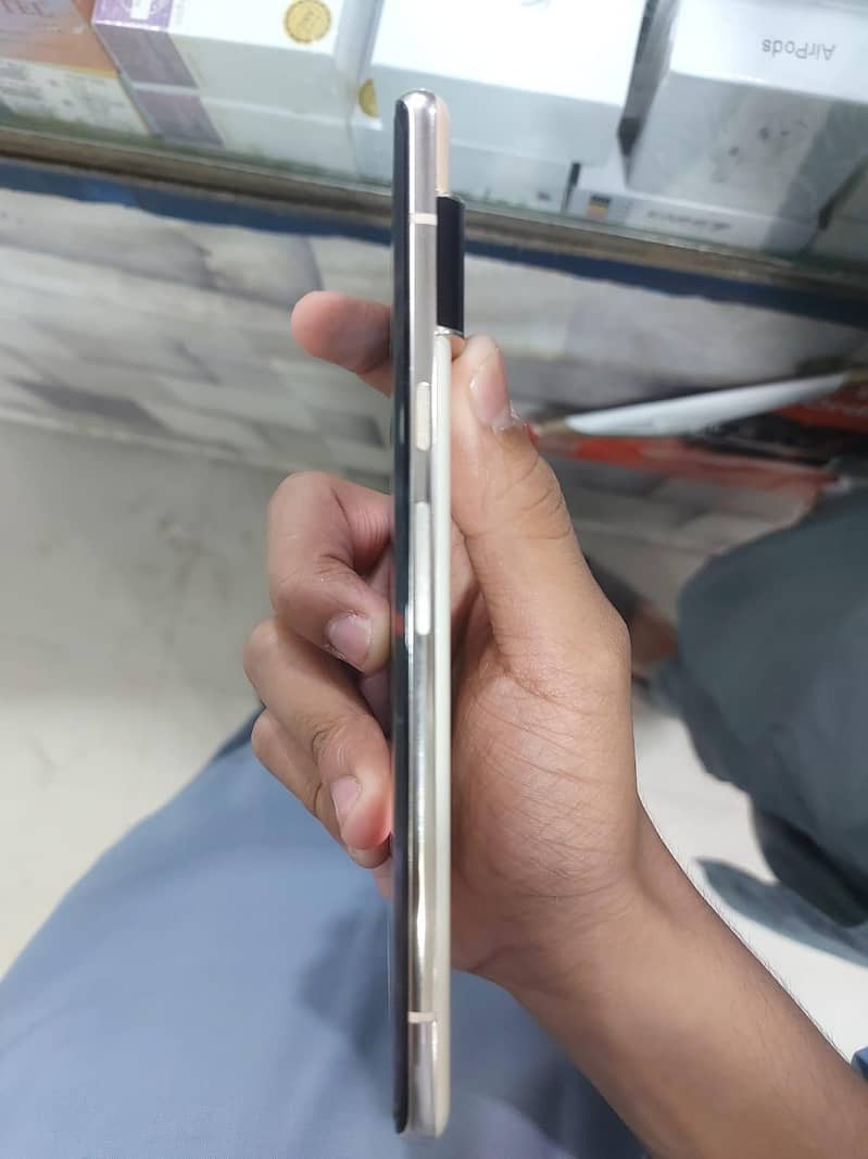 Google Pixel 6 Pro 2