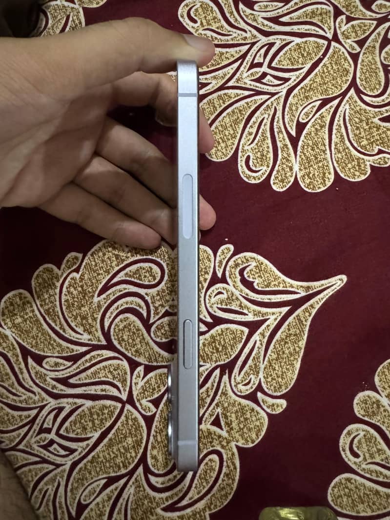 Apple iPhone 14 plus 6