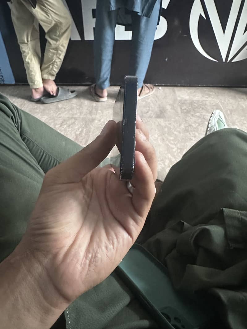 Apple iPhone 12 mini 3