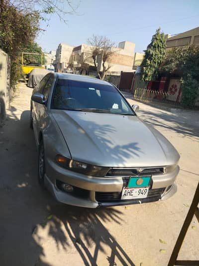 Mitsubishi Galant 2004
