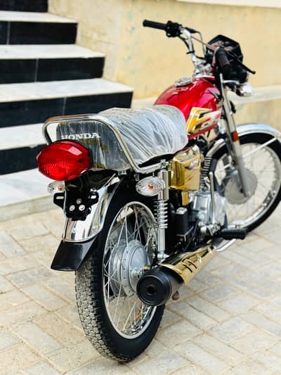Honda 125 self start 26 model