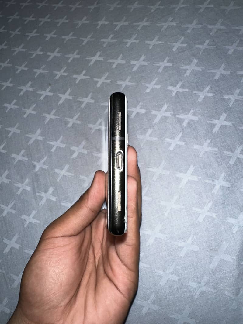 Google Pixel 6a 4