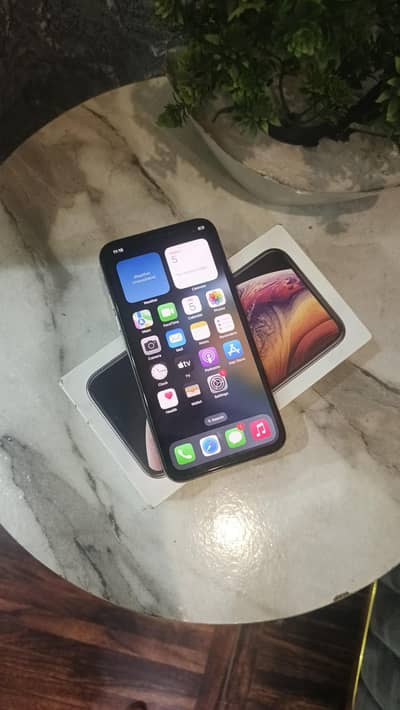 Apple iPhone XS