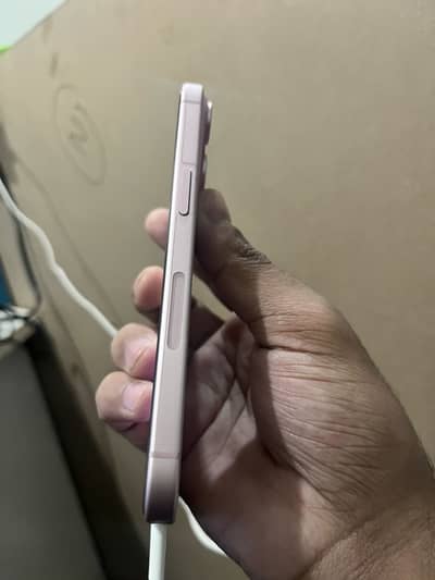 Apple iPhone 15