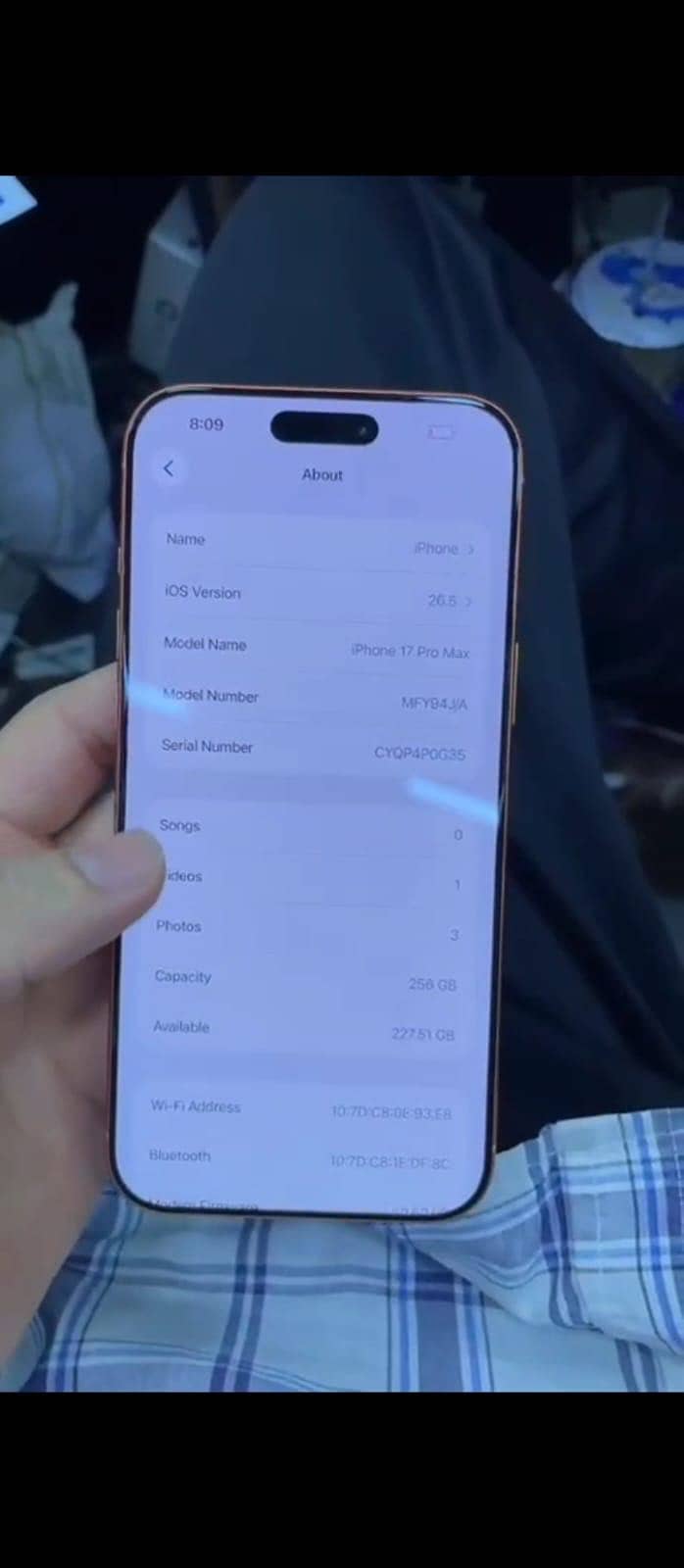 Apple iPhone 17 Pro Max 2