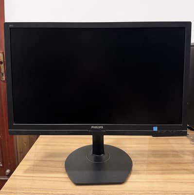 Philips  24” IPS Monitor – FHD 1080p | DP, DVI & VGA
