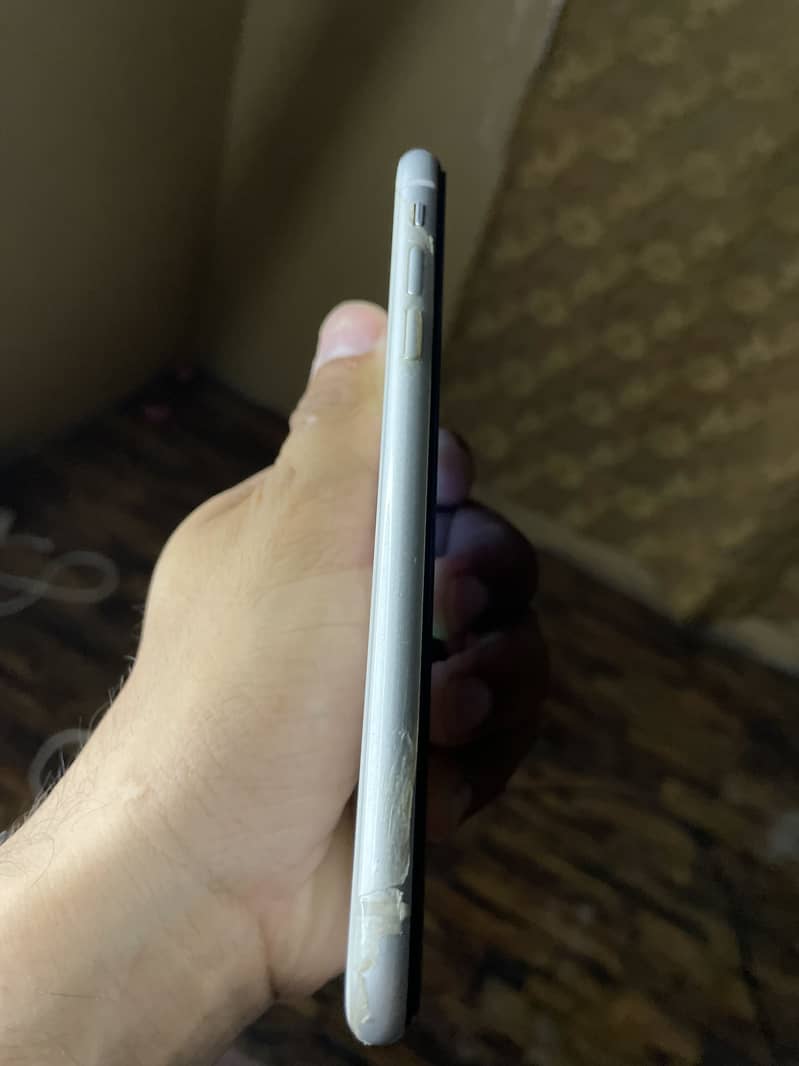 Apple iPhone XR 2