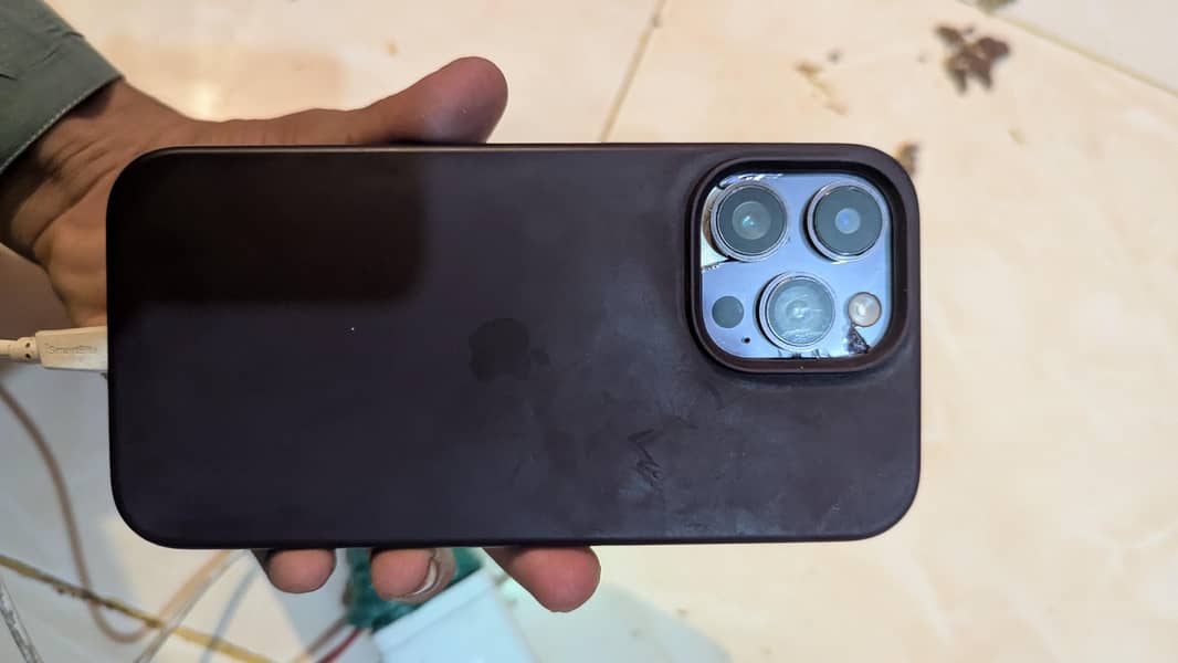iPhone 16 pro max 2