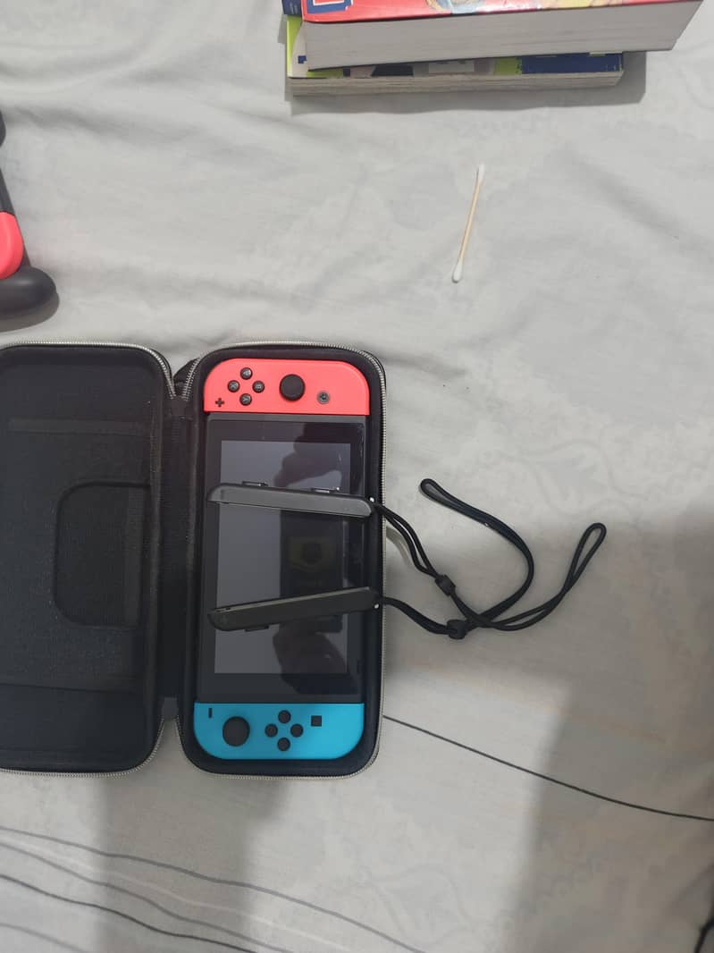 Nintendo Switch v2 + accessories 19