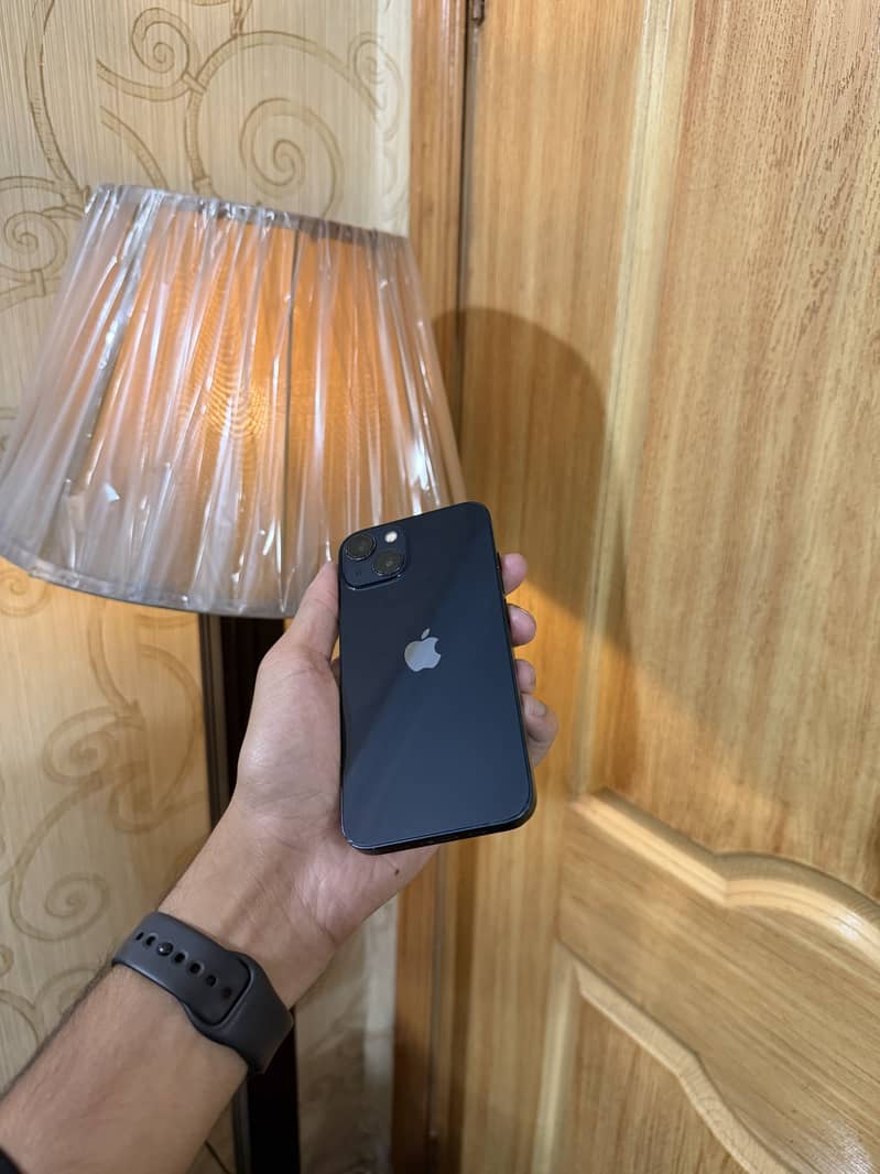 Apple iPhone 13 0