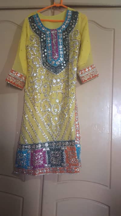 bridal dress for mehndi