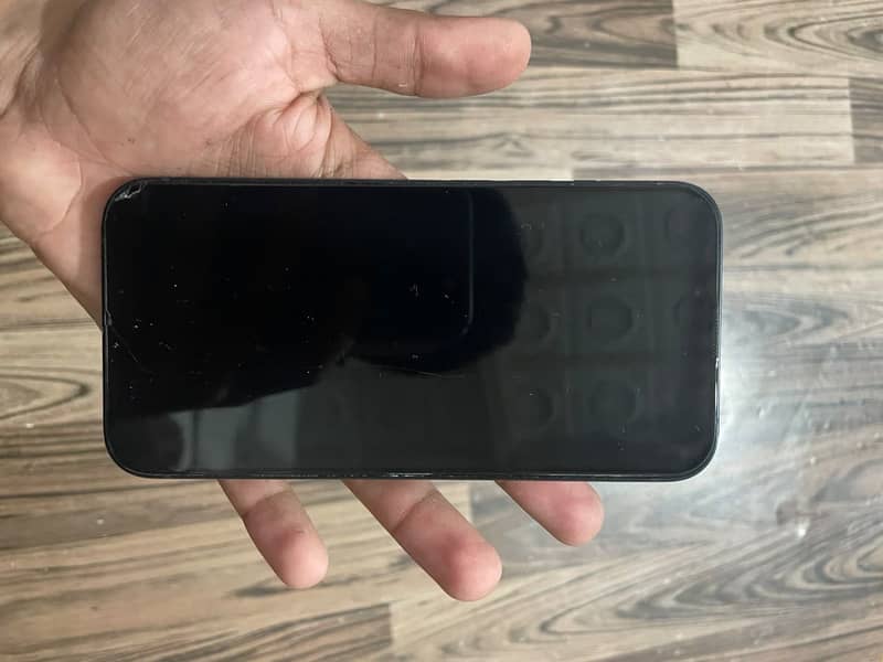 Apple iPhone 13 5