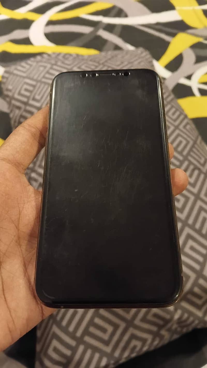 Apple iPhone 11 Pro 1
