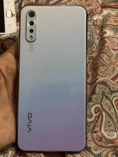 Vivo S1