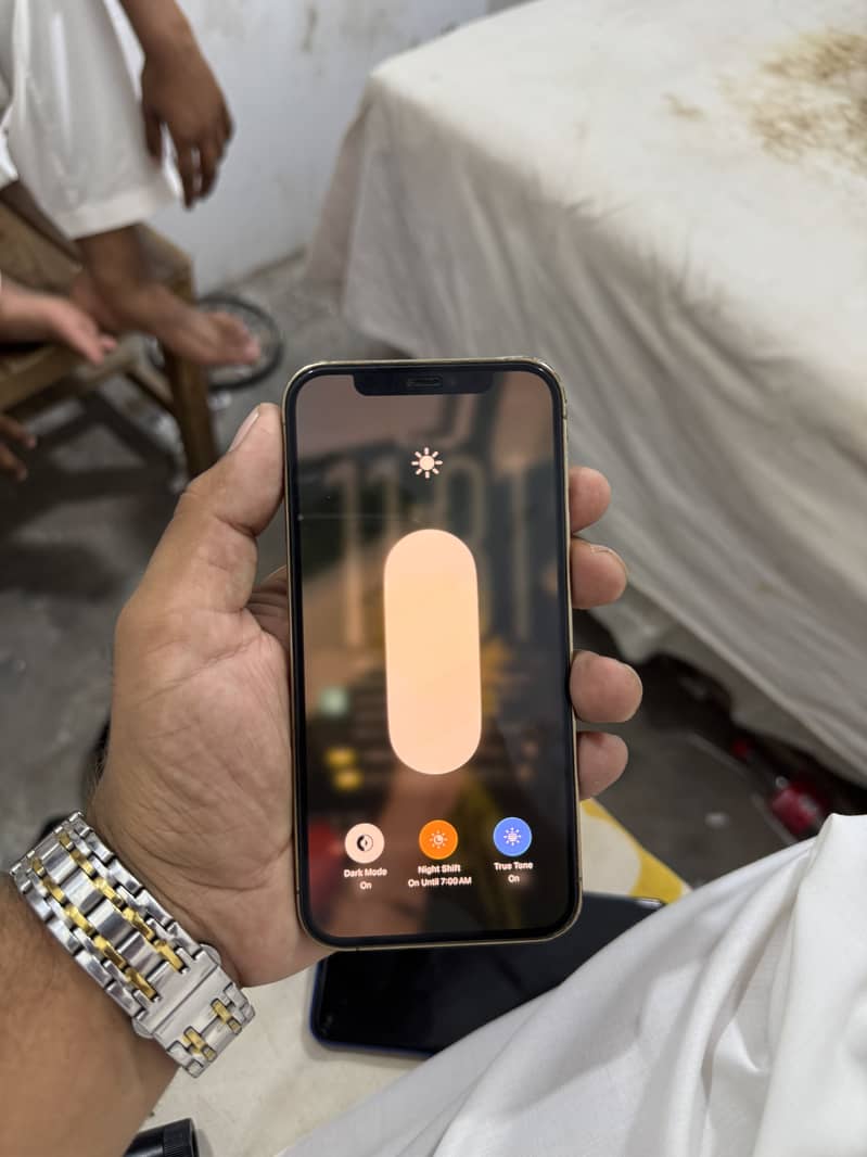 Apple iPhone 12 Pro 2