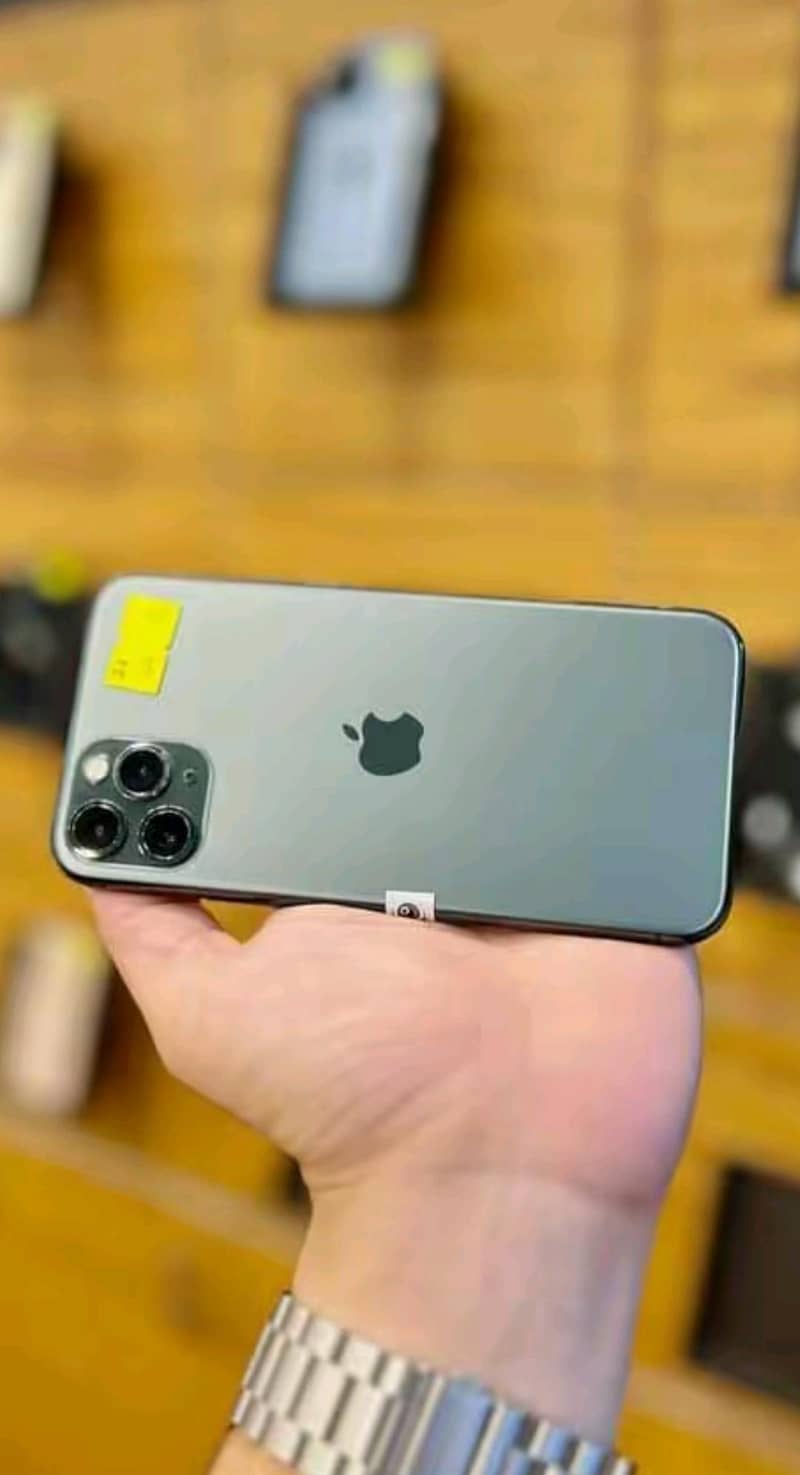 Apple iPhone 11 Pro 4