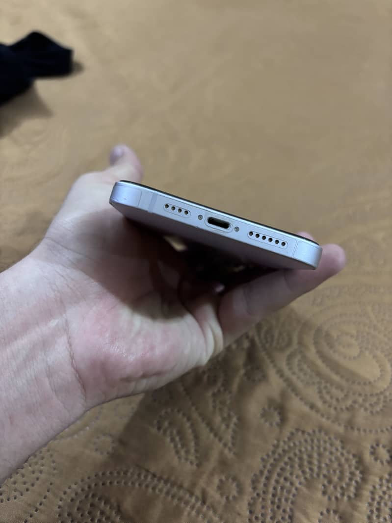 IPhone 14 plus 7