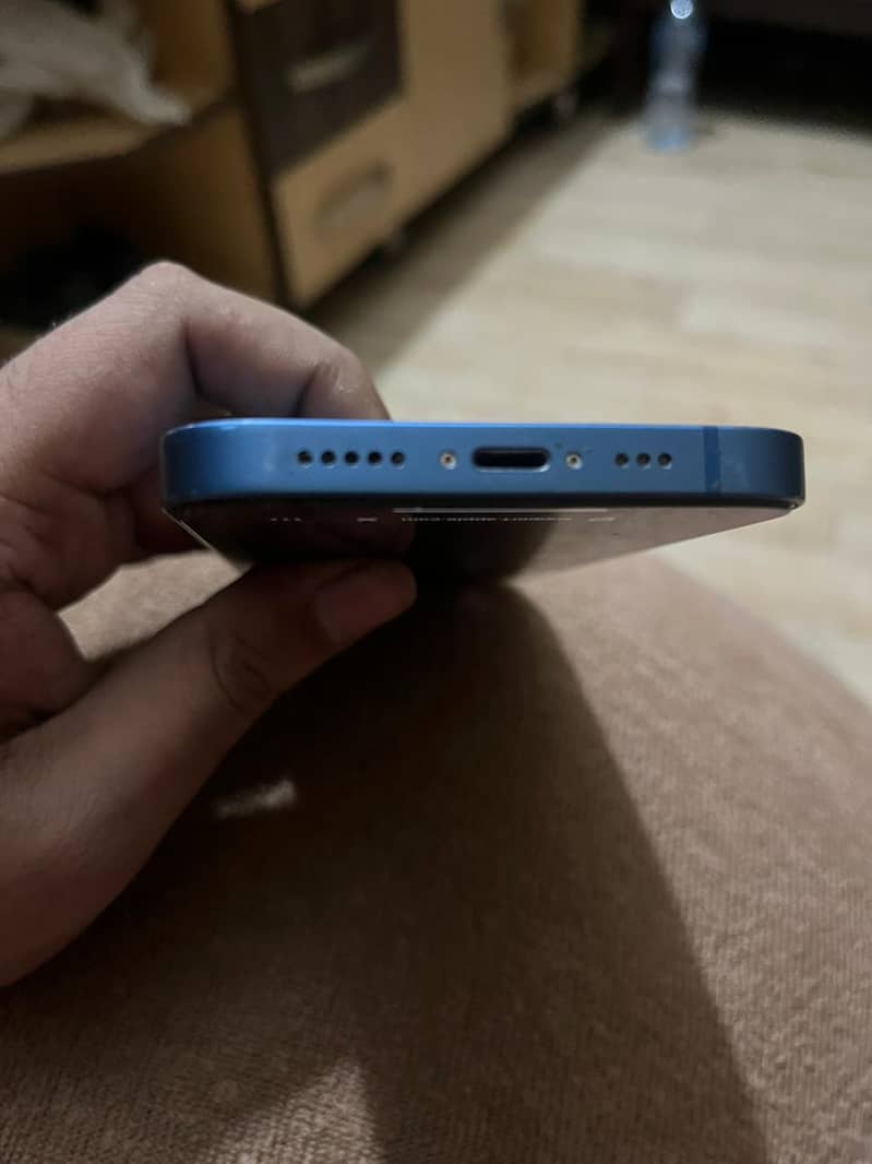 Apple iPhone 13 3