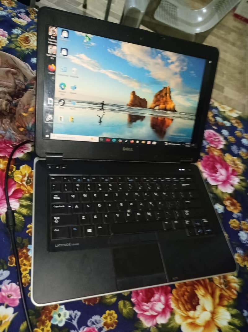 Dell attitude E6440 2