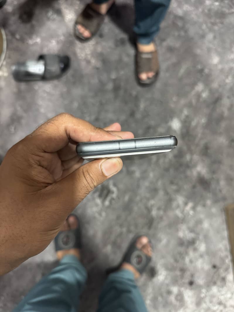 Google Pixel 7a 3