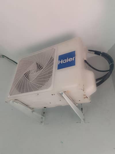 haier AC DC inverter 1 ton chalu condition A1