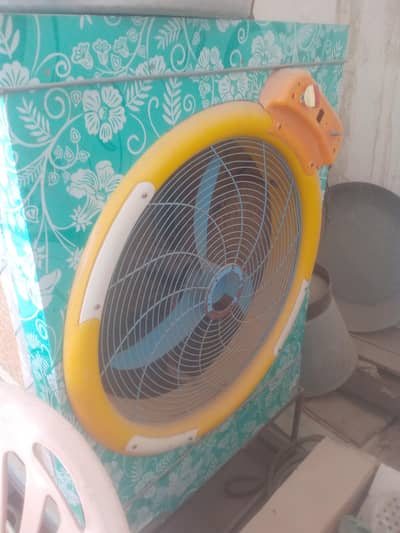 DC cooler for sale with iron stand  Good condition