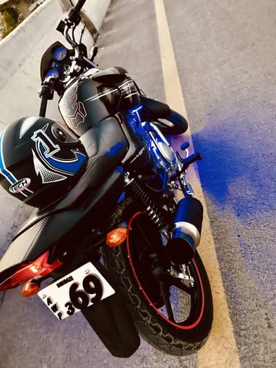 Black Yamaha YBR 125(2019] total Genuine with original silencer