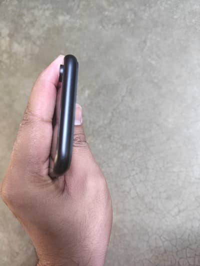 Apple iPhone XR ( NON PTA ) 10/10 Condition