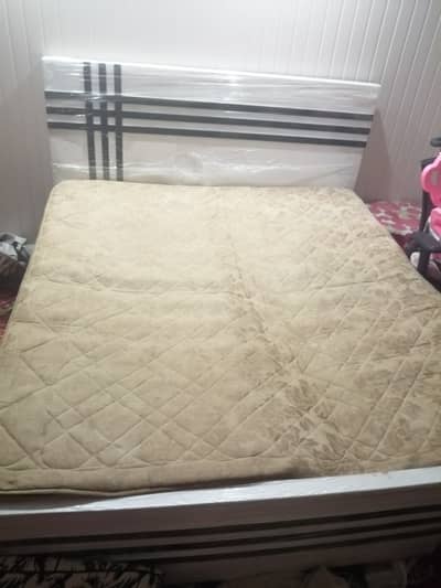 Molty form spring king size mattress