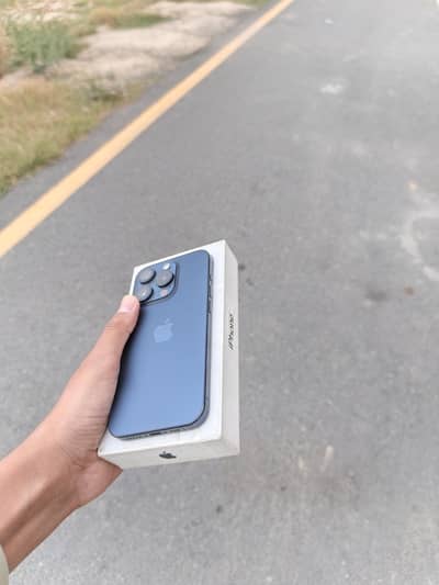Apple iPhone 15 Pro