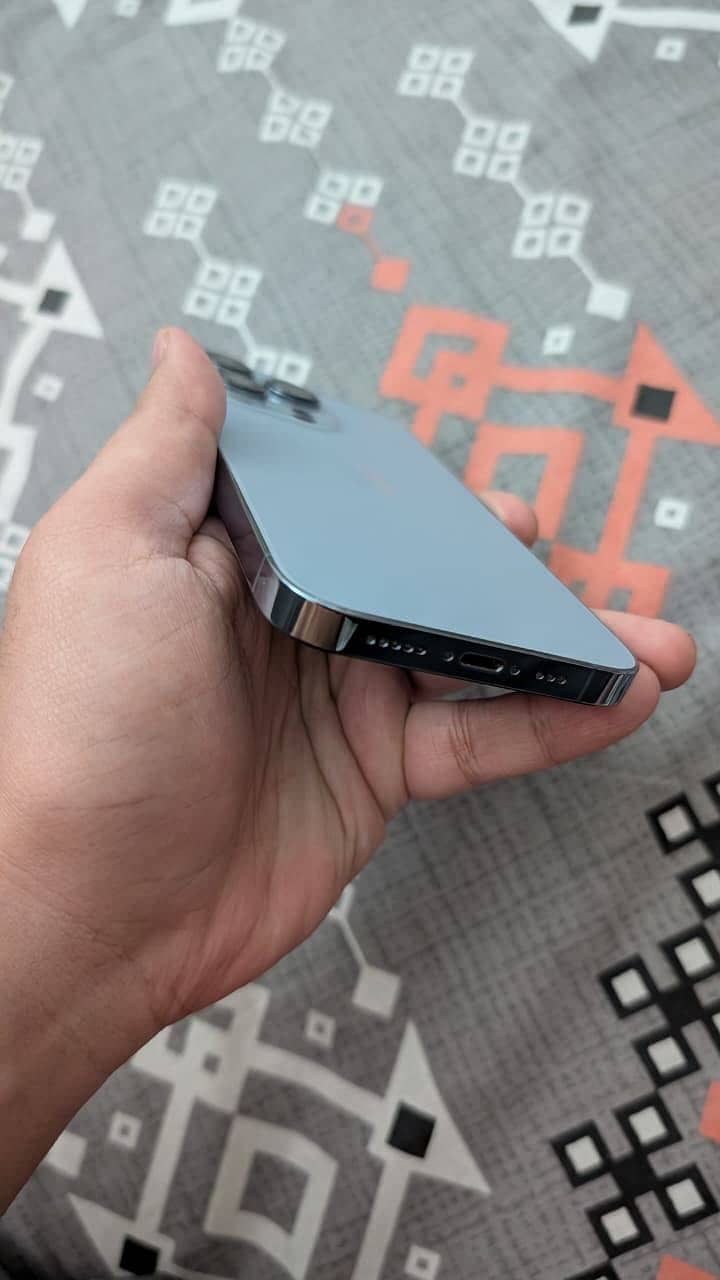 Apple iPhone 13 Pro 5
