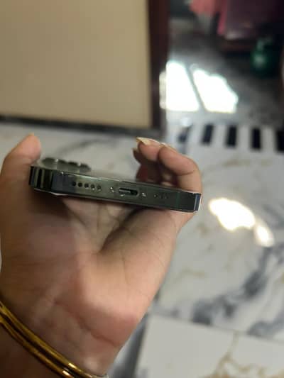 Apple iPhone 13 Pro