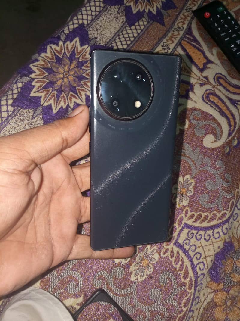 Tecno CAMON 30S 1