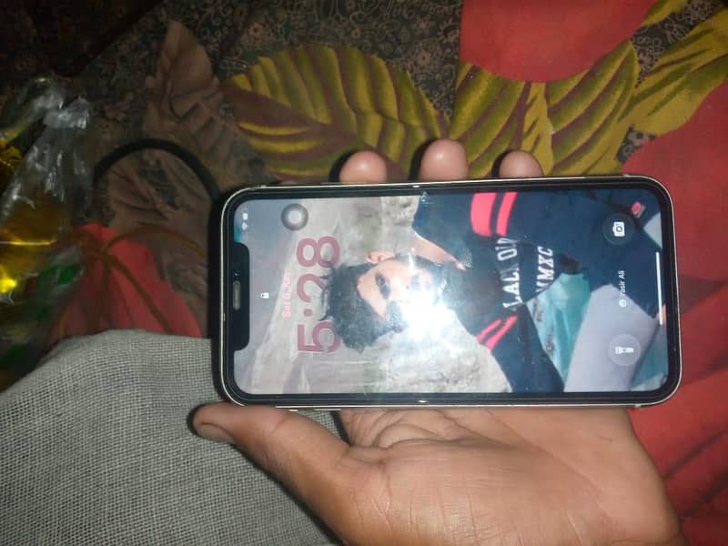 Apple iPhone 11 5