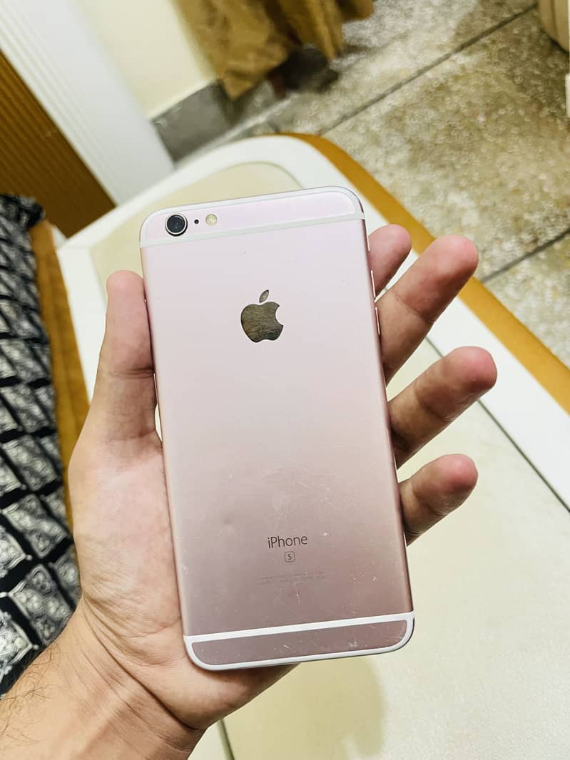 Apple iPhone 6S Plus 2