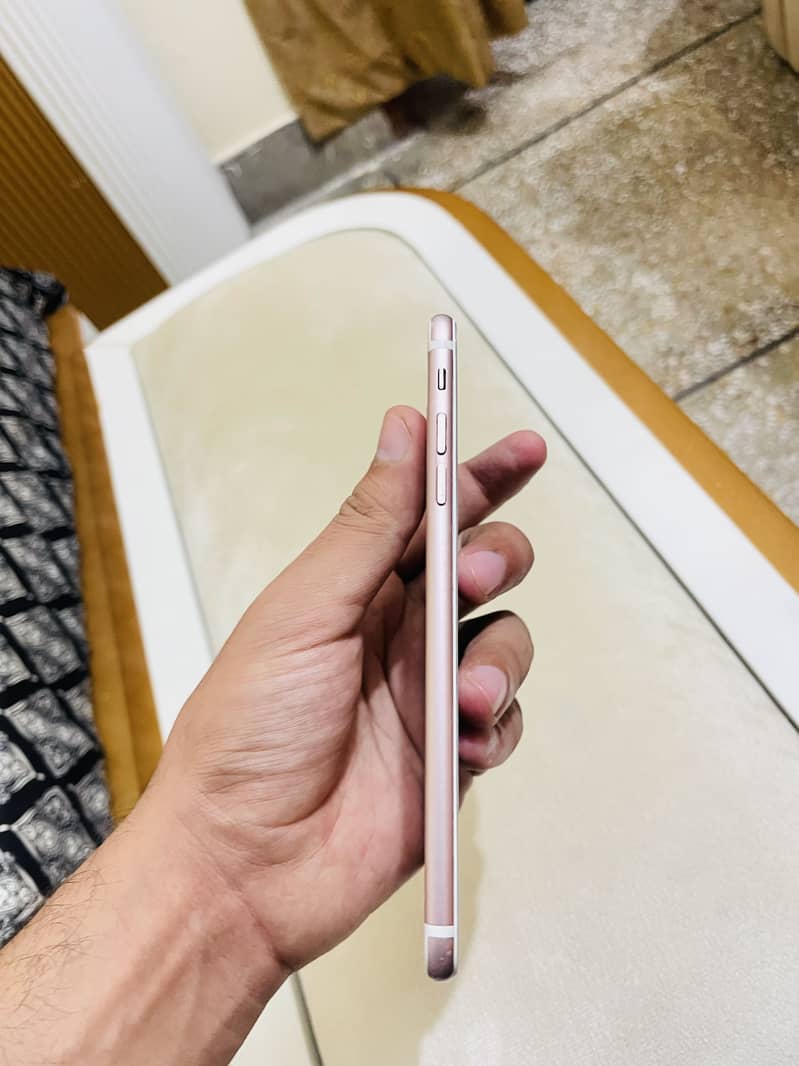 Apple iPhone 6S Plus 3