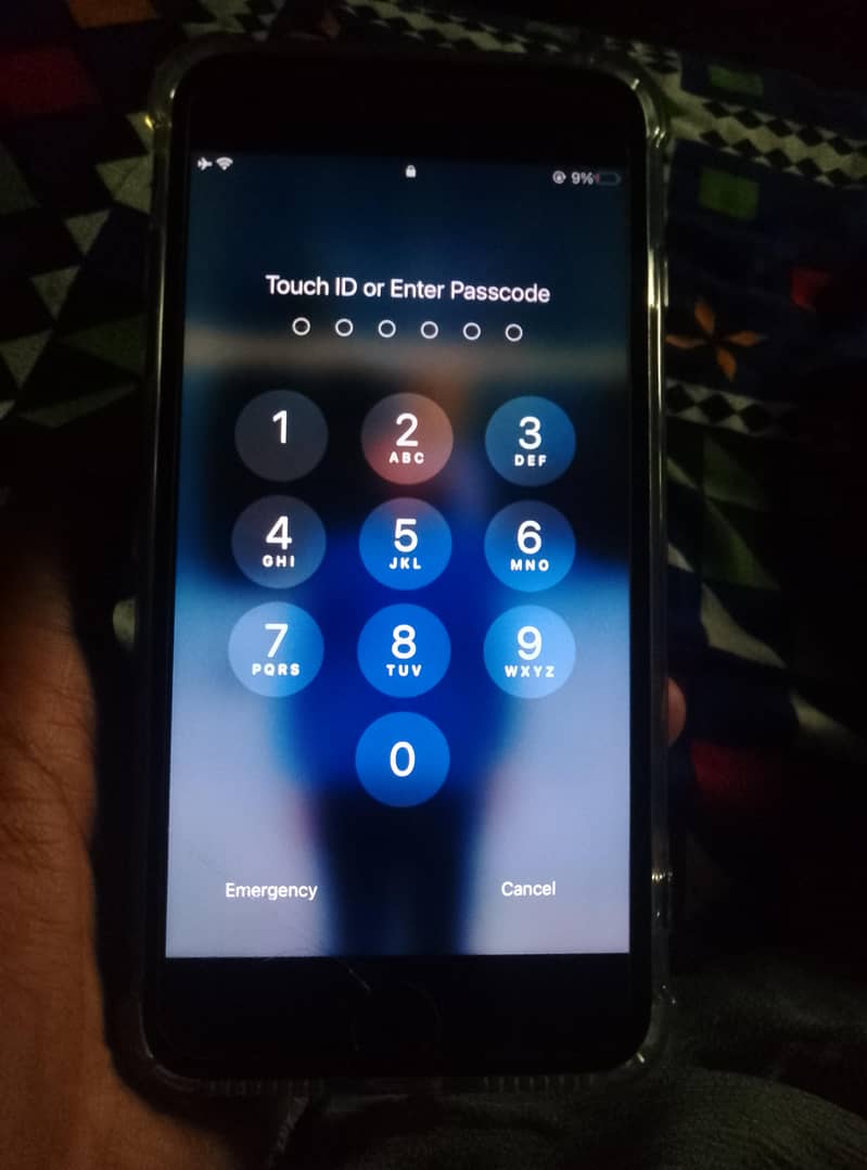 Apple iPhone 7 Plus 0