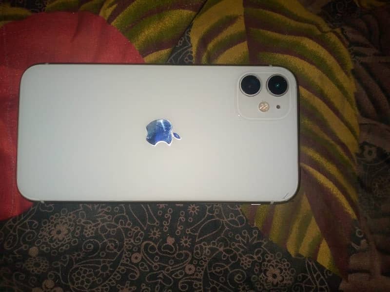 Apple iPhone 11 6