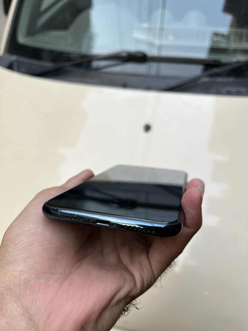 iPhone 11 Pro Max 8