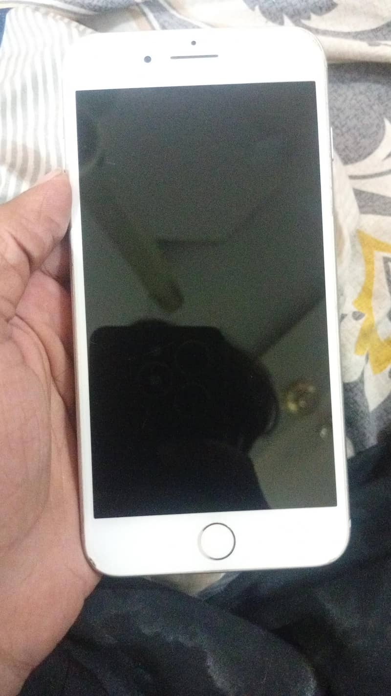 Apple iPhone 8 Plus 0